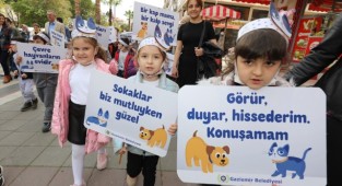 Minikler, can dostların haklarına dikkat çekti