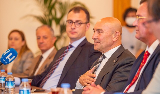 Başkan Soyer Bosna Hersek heyetini ağırladı