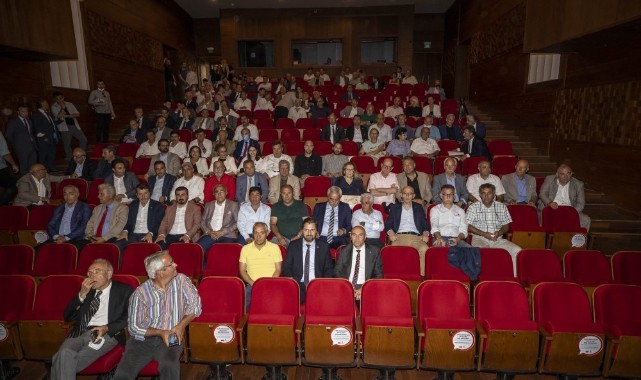 Başkan Soyer, CHP'li eski yöneticilere 3 yılı anlattı