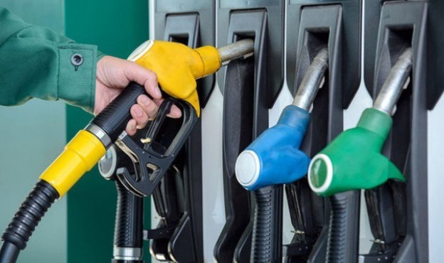 Benzine yeni zam bekleniyor
