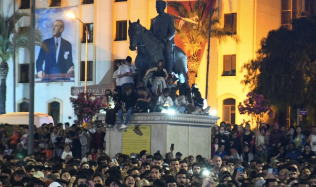 Bornova’da 19 Mayıs coşkusu