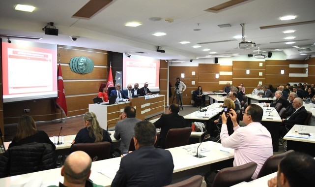 Bornova'da kesin hesaba meclis onayı