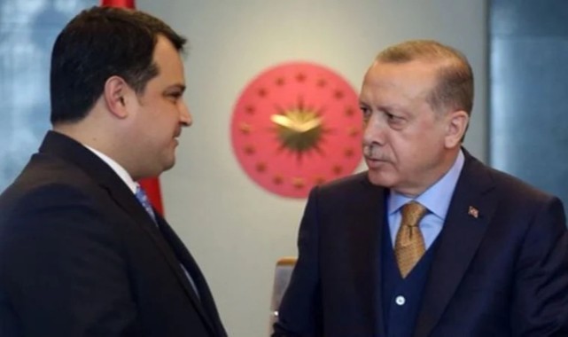 Erdoğan'dan ödül alan isim AKP'den istifa etti, yeni partisini duyurdu!