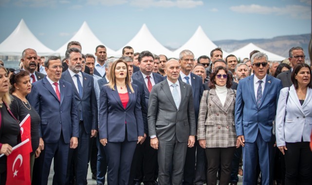 Soyer CHP’nin 19 Mayıs kutlamasına katıldı: “Umudun yeniden filizlendiği günler çok yakın