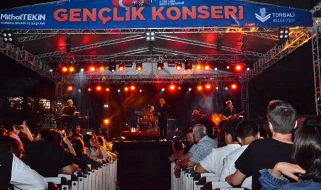 Torbalı 19 Mayıs’ı Gripin ile kutladı