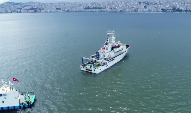 Yüzülebilir Körfez hedefine adım adım: TÜBİTAK gemisi sahada!