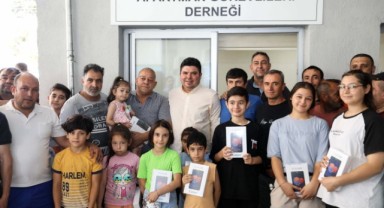 Başkan Kılıç’tan apartman görevlilerinin çocuklarına sürpriz