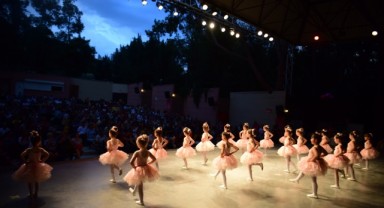 Bornova'da sahne kursiyerlerin