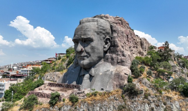 Buca'da Atatürk Maskı’na yaz bakımı