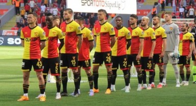 Göztepe'de yaprak dökümü!