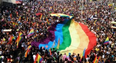 İstanbul'da Onur Yürüyüşü çağrısı