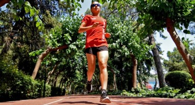 İzmirli “Demir Lady” Hollanda’da dördüncü oldu