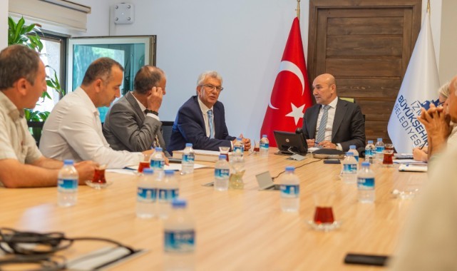 Soyer’den afet zirvesi: “Elimizden ne geliyorsa yapacağız”