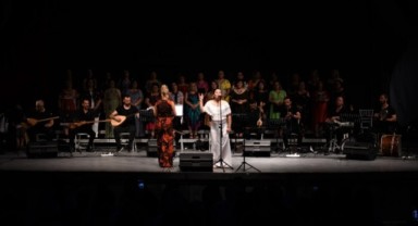 Açıkhava’da sahne kadınların