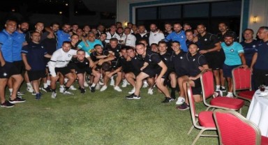 Altay, kamp yorgunluğunu barbekü partisi ile attı