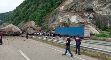 Artvin'de heyelan! Ölü ve yaralılar var