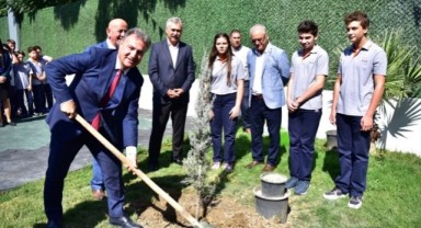 Babalarının adını zeytin ağaçlarıyla yaşatacaklar
