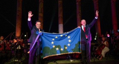 Başkan Batur: “Avrupa Şeref Bayrağı’nı gururla taşıyacağız”