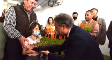 Bornova'da yerel üreticiye yerinde destek