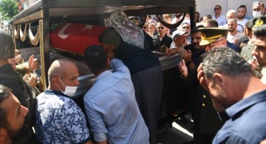 Bornovalı şehit Batuhan Şimşek mahallesinde dualarla uğurlandı