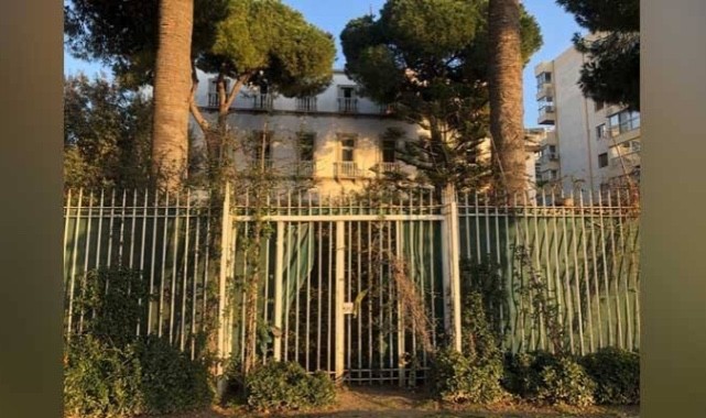 CHP’li Bakan’dan bir kez daha çağrı: “Vali Konağı bu ayıptan ne zaman kurtulacak?”