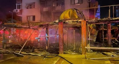 İzmir'de korkutan iş yeri yangını