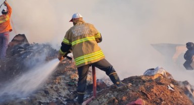 İzmir’in ateş savaşçılarına tatil yok