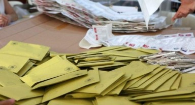 Seçim anket sonuçları: AKP eriyor, İYİ Parti yükselişte