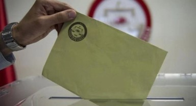 Son seçim anketinde MHP'ye büyük şok: Barajı geçemiyor