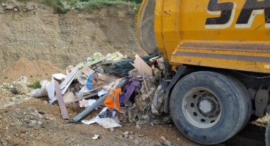 Bornova’da çevreyi kirletenlere suçüstü
