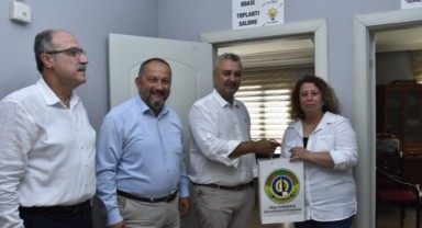 CHP’li belediye başkanından AK Parti’ye 21'inci yıl ziyareti: 'Siyasi nezaket'