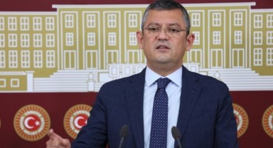 CHP’li Özel’den Gülşen açıklaması: 'Maksadını aşmış bir espri'