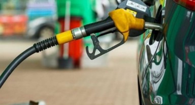 Dün indirim yapılan motorine bugün zam geldi