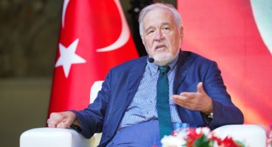 İlber Ortaylı, Gaziemir’de Büyük Zafer’i anlattı
