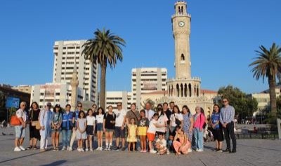 İzmir Büyükşehir Belediyesi şehit ve gazi çocuklarını sinemayla buluşturdu