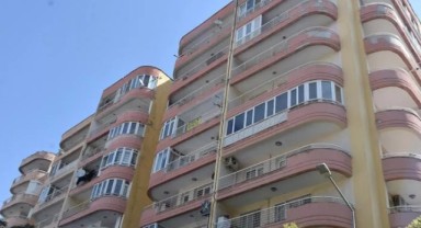 İzmir'de hasarlı evler, yarı fiyattan da düşük kiralanıyor
