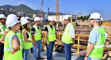 İzmir’in yeni mezun şartı Türkiye’ye örnek oldu