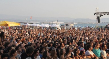 Seferihisar Belediyesi, Zeytinli Rock Festivali’ne talip oldu