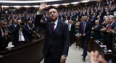 AKP'nin yarısı gidici: Hangi ağır toplar 3 dönem kuralına takılıyor?