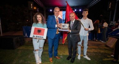 Başkan Soyer Balkan Kültür Gecesi’ne katıldı