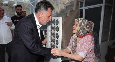 Bayraklı’da sorunlara yerinde çözüm!