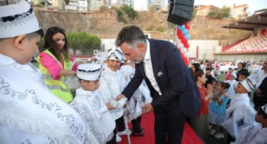 Bayraklı’da toplu sünnet şöleni