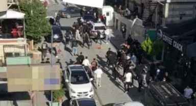 Derbiye 3 gün kala taraftarların kavgasında sandalyeler havada uçuştu