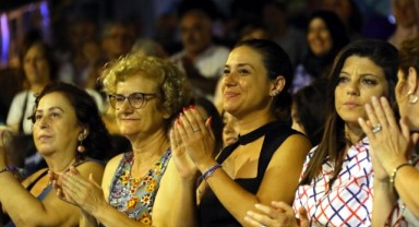 Efes Selçuk’ta barış güvercinleri uçtu