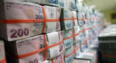 Ekonomik krizle baş edemeyen AKP, oy kaybetmemek için para saçtı