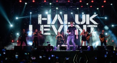 İEF Çim Konserleri’nde finali Haluk Levent yaptı