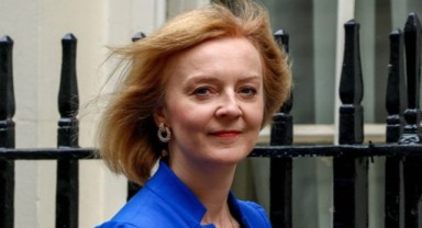 İngiltere'nin yeni başbakanı Liz Truss oldu