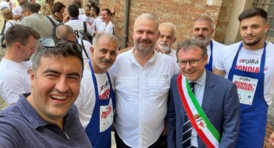 İtalya’da Menemen rüzgârı esti