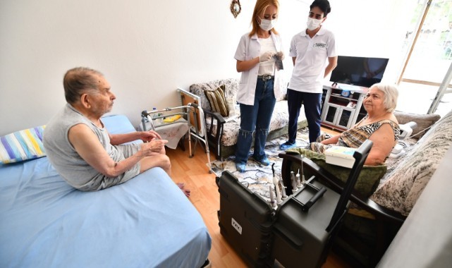 İzmir Büyükşehir Belediyesi diş hizmetini hastaların ayağına getirdi