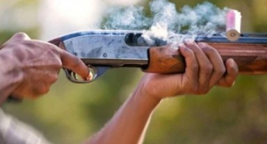 İzmir'de kan donduran olay! Eşini öldürdü, başka bir cenaze için başsağlığına gitti